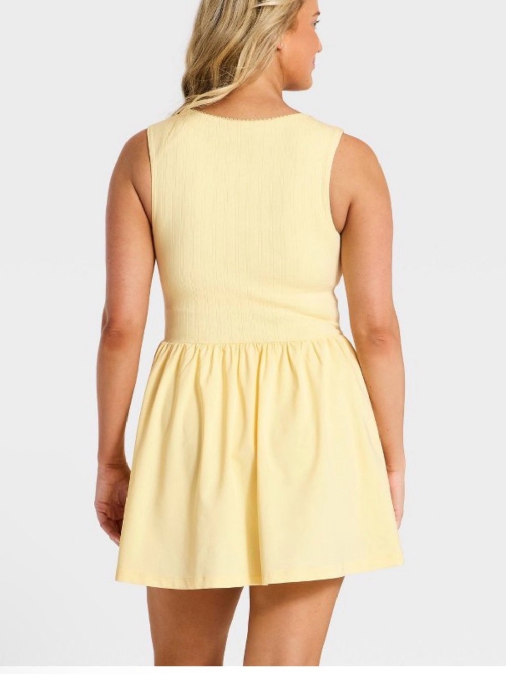 Athletic dress - Picture 2 of 2